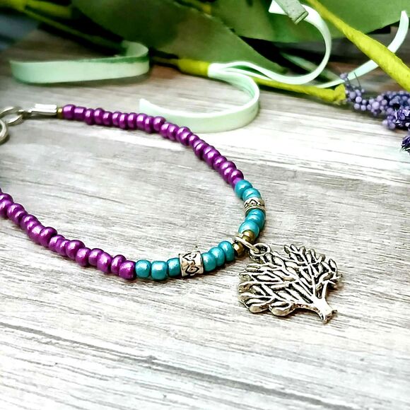 Dainty Minimalist Beaded Charm Bracelet, Seed Bead Tree Spring OOAK 7" - Picture 3 of 3